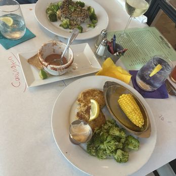 Splash by the Sea - Crab cakes and wicked tuna dish - Seafood Near Me - North Topsail Beach, North Carolina
