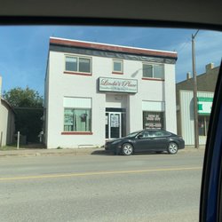 Linda's Place - Canadian and Vietnamese Restaurant