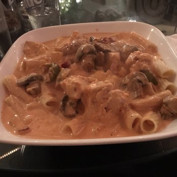 Bella Regina - More chicken riggies! - Italian Near Me - Utica, New York Bella Regina - More chicken riggies! - Italian Near Me - Utica, New York