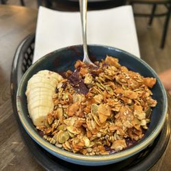 Wholesome Cafe - Acia bowl