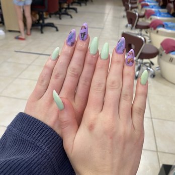 Salon Central - Nail Salons Near Me - San Marcos, Texas