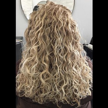 Jon Richard Salon - Hair Salons Near Me - Cranston, Rhode Island