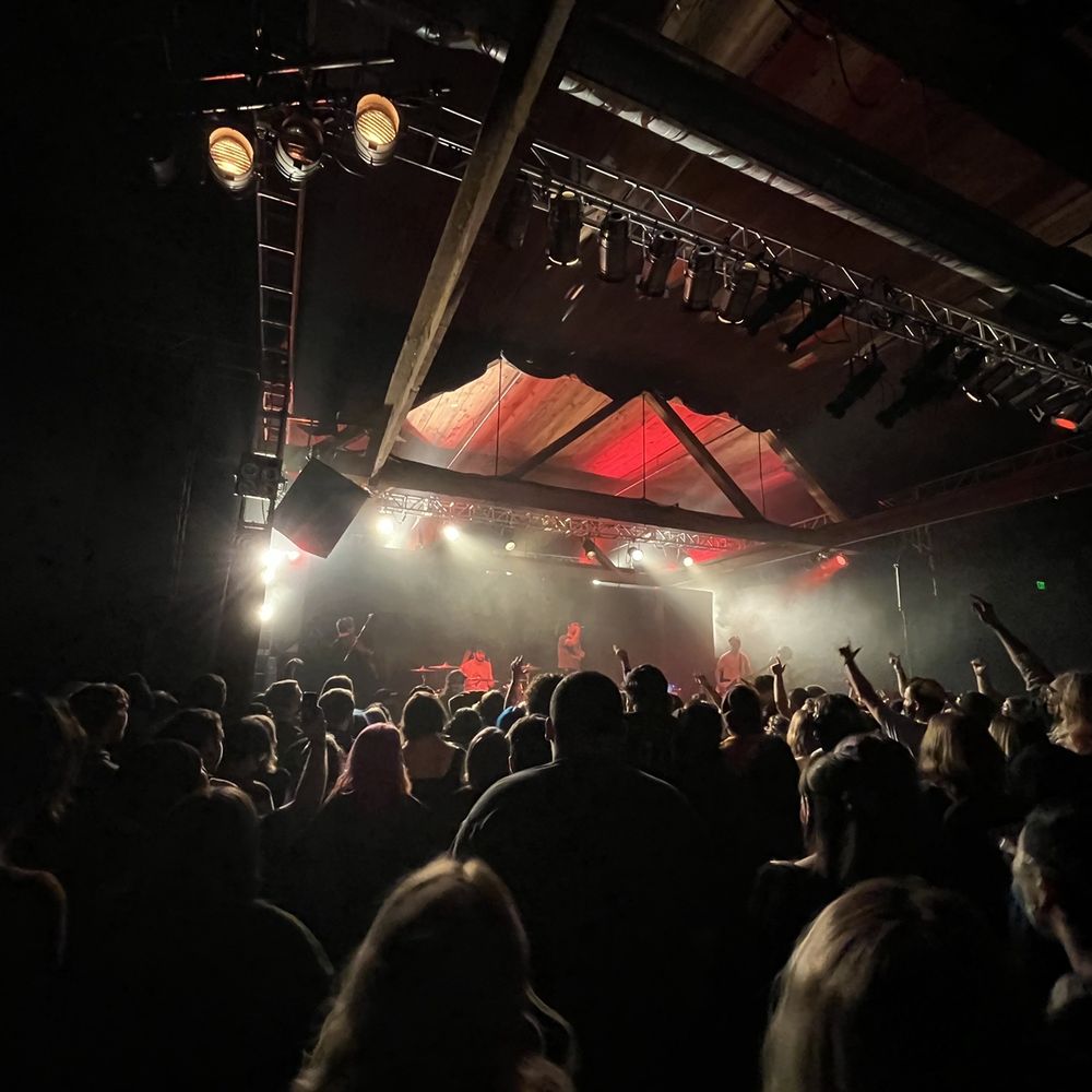 Showbox SoDo - Great high ceilings and space - Music Venues Near Me - Seattle, Washington Showbox SoDo - Great high ceilings and space - Music Venues Near Me - Seattle, Washington
