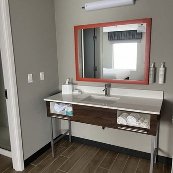Hampton Inn & Suites Muncie - Hotels Near Me - Muncie, Indiana Hampton Inn & Suites Muncie - Hotels Near Me - Muncie, Indiana