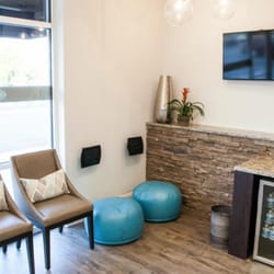 Eissens Dentistry - Additional seating area and iPad Station for the kids.
