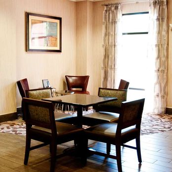 Hampton Inn Doylestown - Reception - Hotels Near Me - Warrington, Pennsylvania Hampton Inn Doylestown - Reception - Hotels Near Me - Warrington, Pennsylvania