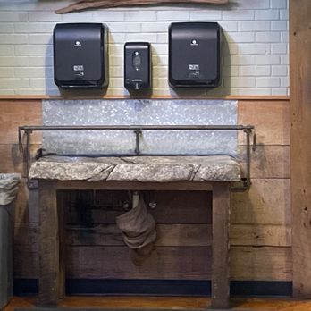 Uncle T's Oyster Bar - The "orthodox" hand washer. - Bars Near Me - Scott, Louisiana