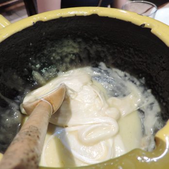 La Taverne de Montmartre - Cheese fondueee - French Near Me - Paris, 75 La Taverne de Montmartre - Cheese fondueee - French Near Me - Paris, 75
