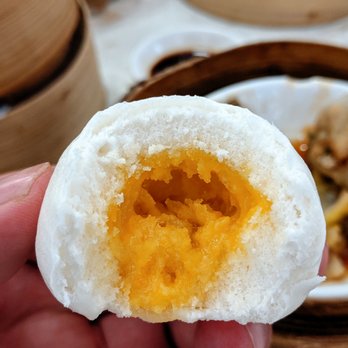 好彩海鮮酒家 - 流沙包 - Cantonese Near Me - Hong Kong, HK