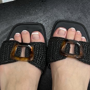 Queenie Nailartist - French tip pedi - Nail Technicians Near Me - Temple City, California Queenie Nailartist - French tip pedi - Nail Technicians Near Me - Temple City, California