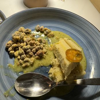 Hau Tree - Pistachio dessert - Seafood Near Me - Honolulu, Hawaii Hau Tree - Pistachio dessert - Seafood Near Me - Honolulu, Hawaii