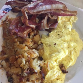 Americana Diner & Restaurant - Diners Near Me - Middletown, New York Americana Diner & Restaurant - Diners Near Me - Middletown, New York