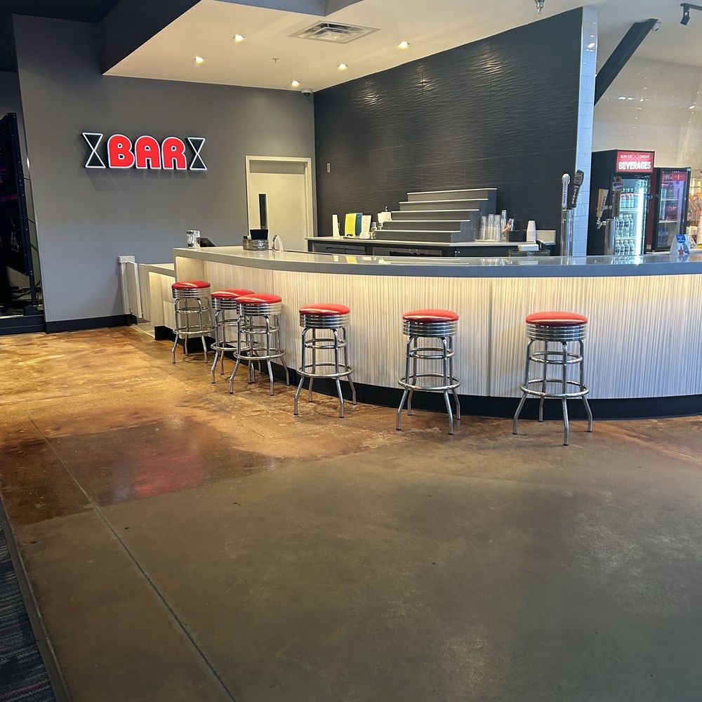 Movieland at Boulevard Square - Bar - Cinema Near Me - Richmond, Virginia