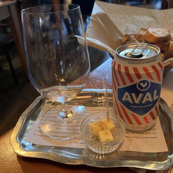 La Bicyclette - French cider served with Wisconsin white cheddar sprinkled with celery salt - French Near Me - Carmel, California