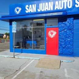 San Juan Auto Smog Lobby Windows - before tinting San Juan Auto Smog Lobby Windows - before tinting
