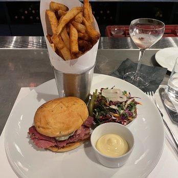 Monarque - Smoked meat sandwich (mustard on the side) - Brasseries Near Me - Montreal, Quebec Monarque - Smoked meat sandwich (mustard on the side) - Brasseries Near Me - Montreal, Quebec