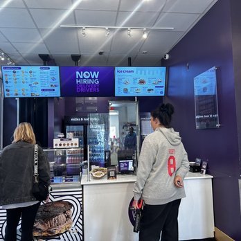 Insomnia Cookies - Bakeries Near Me - Louisville, Kentucky