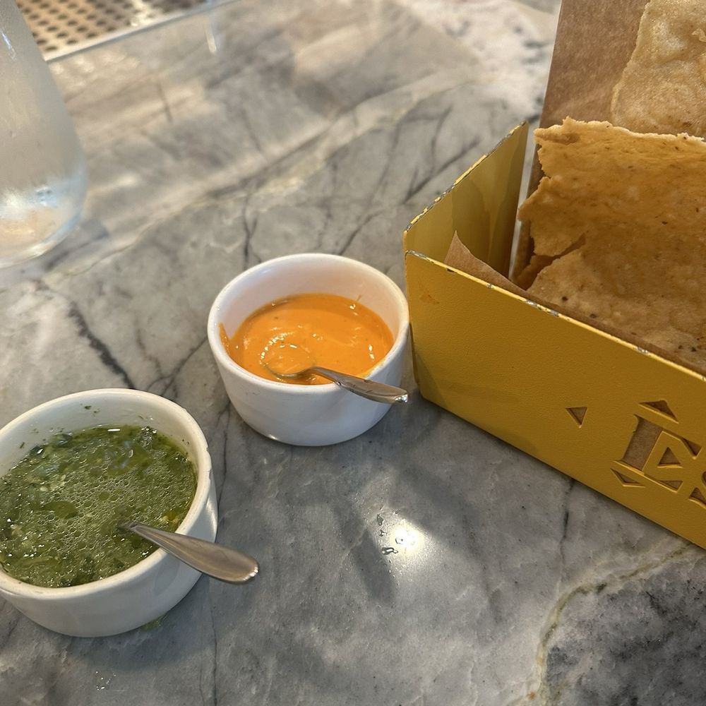 Este - Salsa - Seafood Near Me - Austin, Texas Este - Salsa - Seafood Near Me - Austin, Texas