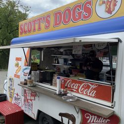 Scotty’s Dogs