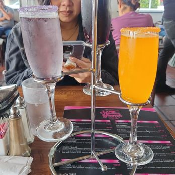 Madres Brunch - Breakfast & Brunch Near Me - Bellflower, California
