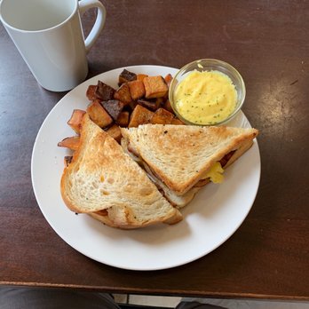Mandy's Family Restaurant - Sunshine Sandwich - American Near Me - Eugene, Oregon