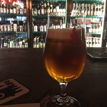 Redlight Redlight Brewpub - Blue Oscar Gubna - Pubs Near Me - Orlando, Florida
