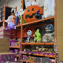 The Home Depot - Halloween Decor