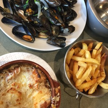 Au Trappiste - Brasseries Near Me - Paris, 75 Au Trappiste - Brasseries Near Me - Paris, 75