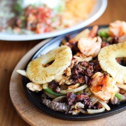 Gustavo's Mexican Grill - Prospect - Aloja fajitas