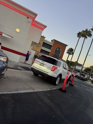 In-N-Out Burger by null