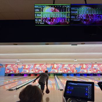 Aiea Bowl - Bowling Near Me - Aiea, Hawaii Aiea Bowl - Bowling Near Me - Aiea, Hawaii