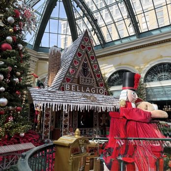Bellagio - Christmas - Hotels Near Me - Las Vegas, Nevada Bellagio - Christmas - Hotels Near Me - Las Vegas, Nevada