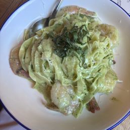 Creamy pesto fettuccini