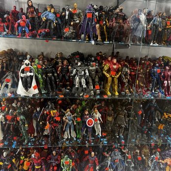 FRANK & SON COLLECTIBLE SHOW - Updated November 2024 - 2430 Photos