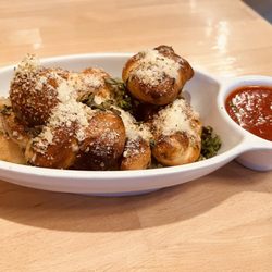 Romios Pizza - Garlic Parm Knots