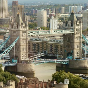 The Garden at 120 - Scenic view of Tower Bridge - Local Flavor Near Me - London, XGL