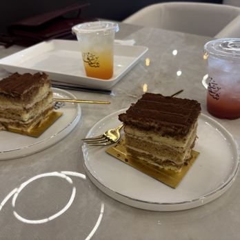 Shaghf Cafe  - very nice visual, below average quality - Coffee & Tea Near Me - Sugar Land, Texas