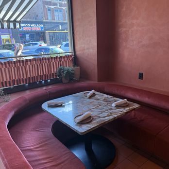 Clio - Dining area - Mediterranean Near Me - Omaha, Nebraska Clio - Dining area - Mediterranean Near Me - Omaha, Nebraska