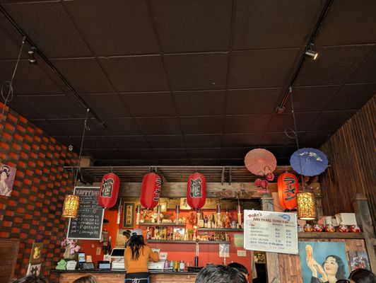 Coco's Ramen by null
