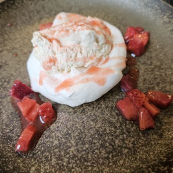 Iyasare - Pavolva. - Japanese Near Me - Berkeley, California