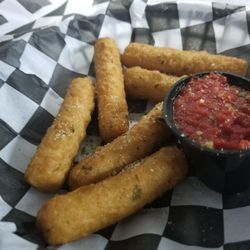 Breakers Grill - Some of Breakers Grills food.