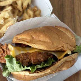 Chick-fil-A - Smokehouse BBQ Bacon Sandwich - Chicken Shop Near Me - Concord, California