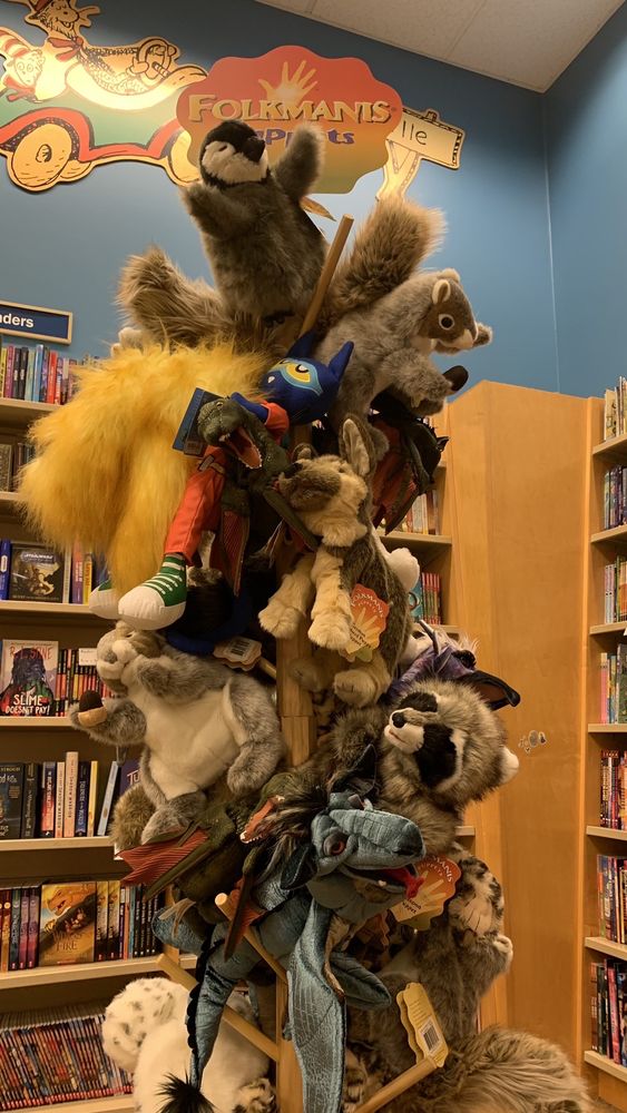 BARNES & NOBLE BOOKSELLERS Updated October 2024 47 Photos & 26