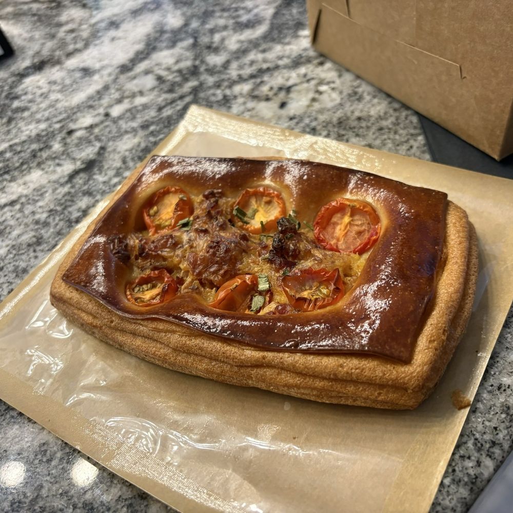Saikō - Tomato bacon tart - Coffee & Tea Near Me - Orlando, Florida Saikō - Tomato bacon tart - Coffee & Tea Near Me - Orlando, Florida