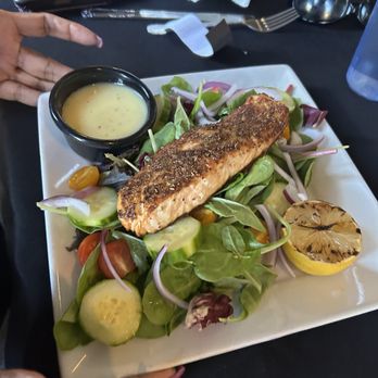 Spade And Spatula - Salmon Salad - Gastropubs Near Me - Blue Jay, California Spade And Spatula - Salmon Salad - Gastropubs Near Me - Blue Jay, California