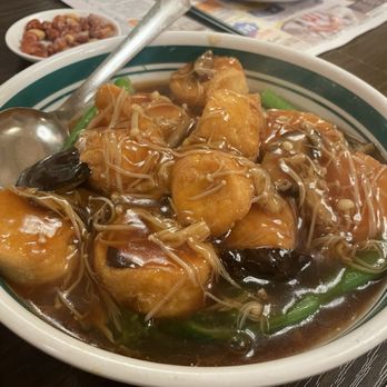 Mama Lu’s Dumpling House - egg tofu mixed mushrooms - Chinese Near Me - Pasadena, California Mama Lu’s Dumpling House - egg tofu mixed mushrooms - Chinese Near Me - Pasadena, California