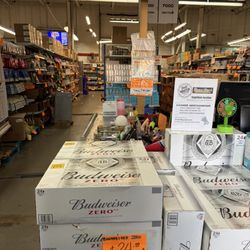 Bianca Amor's Liquidation Supercentre