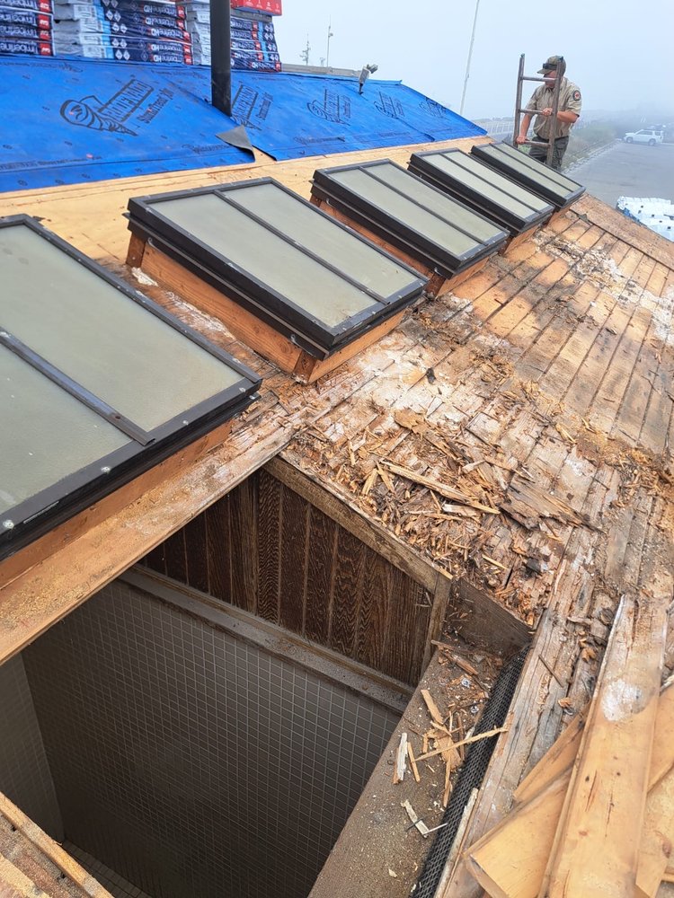 Slide of Chavez Roofing Services