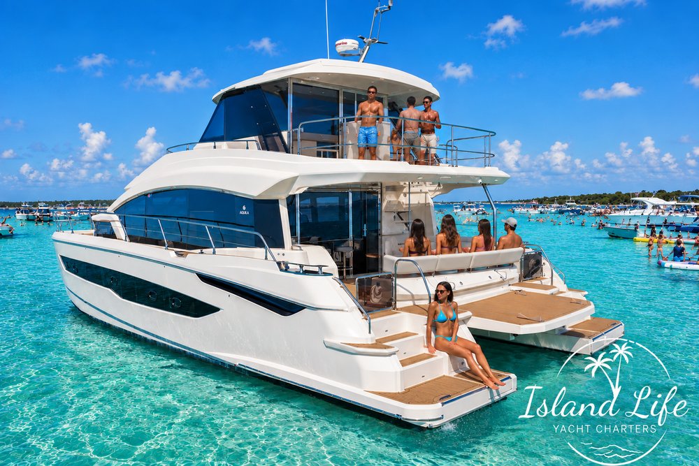 Island Life Yacht Charters Logo