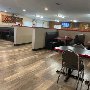 The Porch Arlington - Dining area - Breakfast & Brunch Near Me - Arlington, Texas